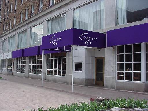 Coaches Cafe , Evanston