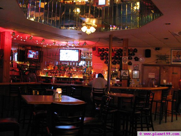 Boston , Seaport Bar and Grille