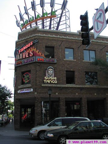 Famous Dave's BBQ and Blues , Minneapolis