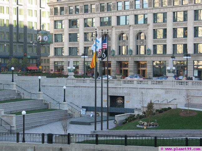 Vietnam Veterans' Memorial Plaza , Chicago