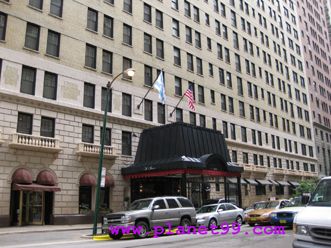 Chicago Seneca Hotel with photo  via Planet99