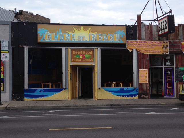 Clark Street Beach , Chicago