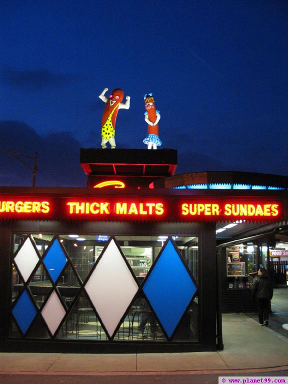 Chicago , Superdawg Drive Inn