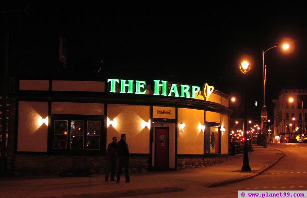 Milwaukee , Harp Irish Pub