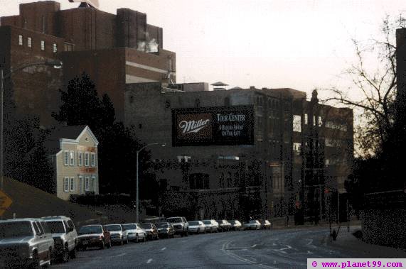 Milwaukee , Miller Brewery