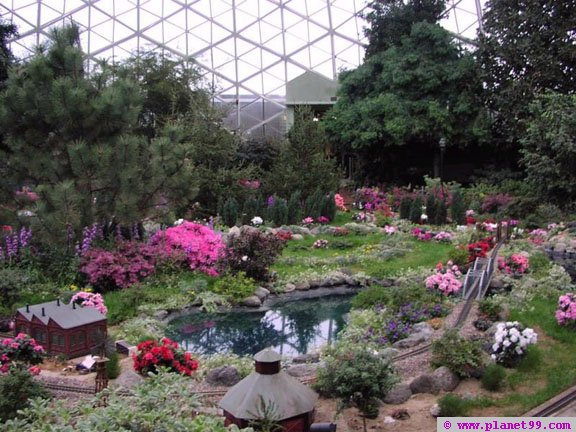 Mitchell Park Conservatory  , Milwaukee